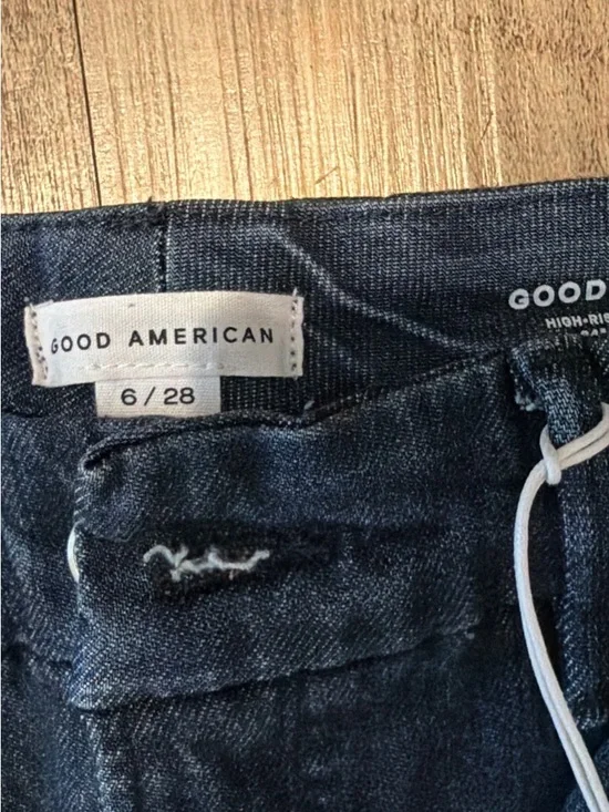 Good American Good Skate Soft Tech High-Rise Wide-Leg Jeans - Picture 6 of 10